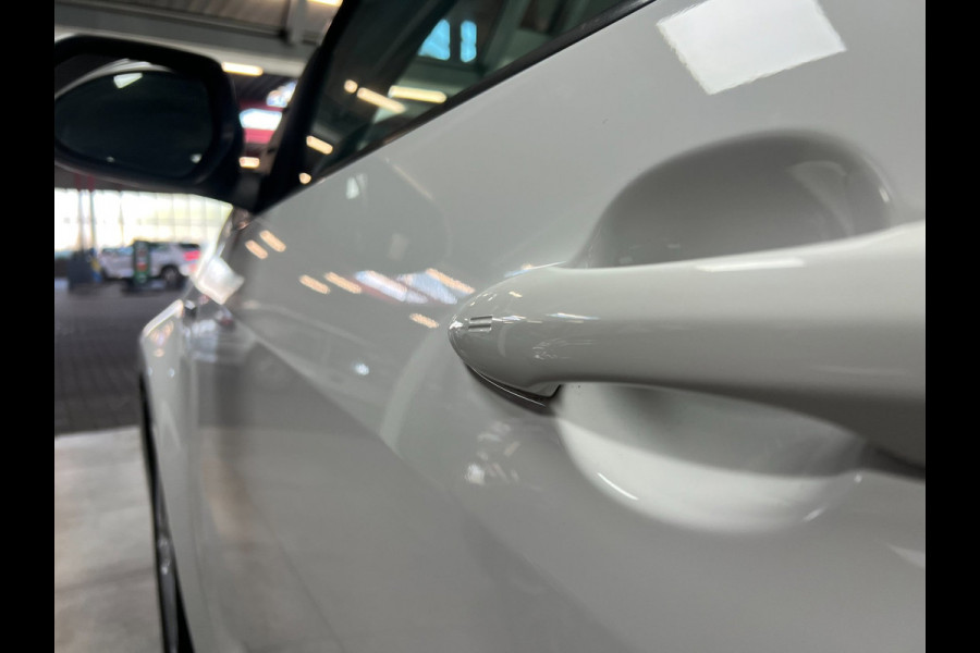 Toyota Yaris 1.5 Hybrid Dynamic | Carplay| Keyless | Head-Up