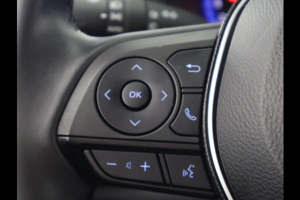 Toyota Corolla 1.8 Hybrid Active Bi-Tone Sport | Apple Carplay & AndroidAUTO | Navigatie | Privacy Glass |