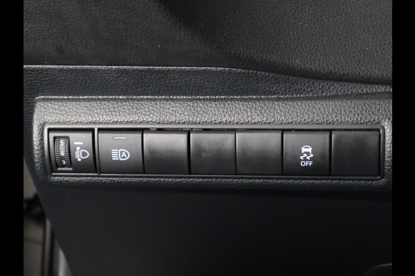 Toyota Corolla 1.8 Hybrid Active Bi-Tone Sport | Apple Carplay & AndroidAUTO | Navigatie | Privacy Glass |