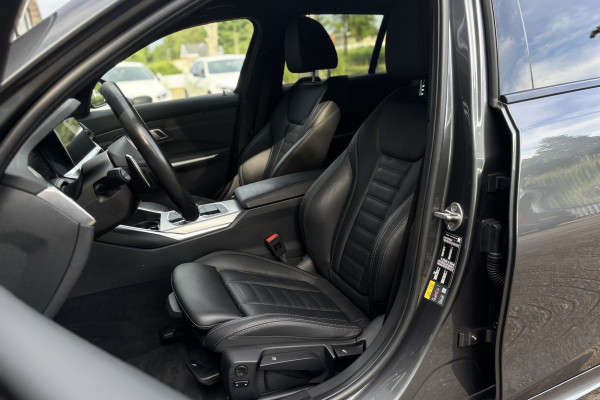 BMW 3 Serie Touring 330e M Sport | Head-up | Sportleder | 19' Inch Breedset | Comfort Access | Trekhaak | Adap. Cruise