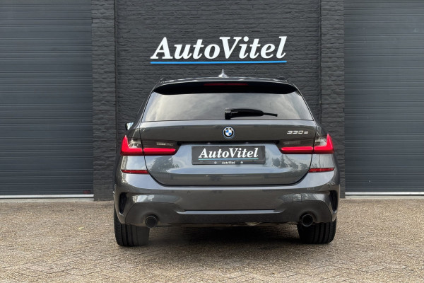 BMW 3 Serie Touring 330e M Sport | Head-up | Sportleder | 19' Inch Breedset | Comfort Access | Trekhaak | Adap. Cruise