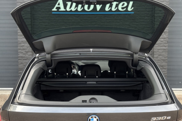 BMW 3 Serie Touring 330e M Sport | Head-up | Sportleder | 19' Inch Breedset | Comfort Access | Trekhaak | Adap. Cruise