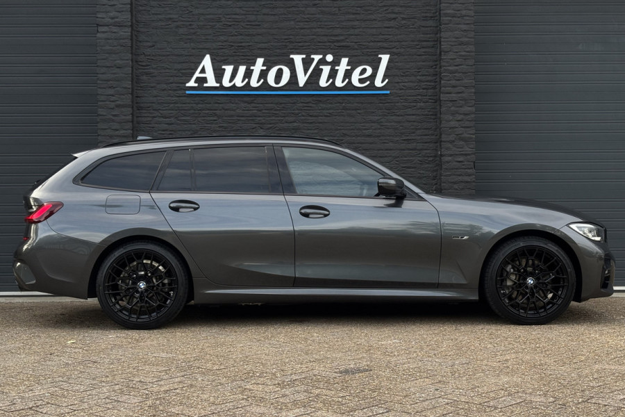 BMW 3 Serie Touring 330e M Sport | Head-up | Sportleder | 19' Inch Breedset | Comfort Access | Trekhaak | Adap. Cruise