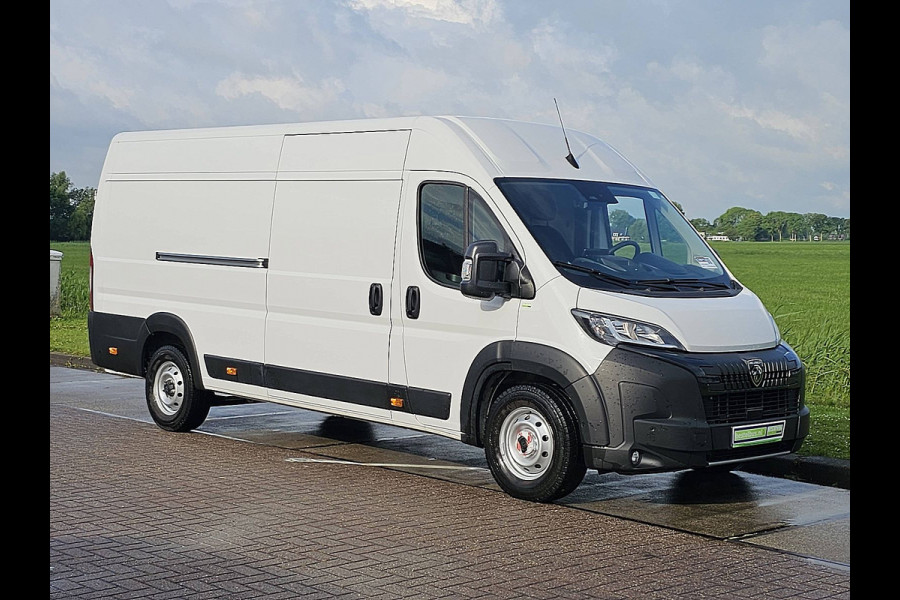 Peugeot Boxer 2.2 BlueHDi 180 S&S L4H2 3.5t Zwaar L4H2 Maxi Navi Airco Camera Carplay Cruise Control Euro6 Nieuw Model 140 PK