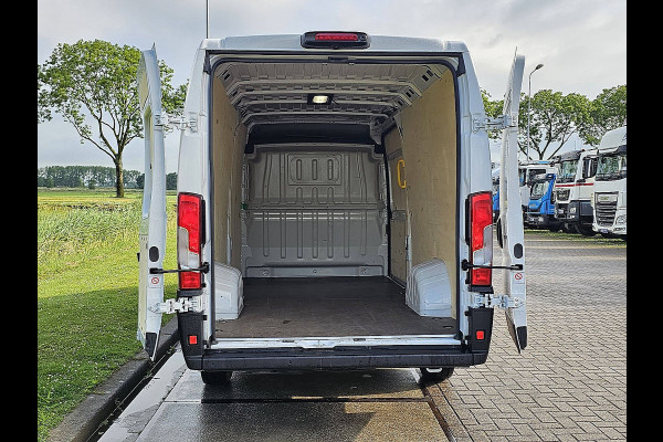 Peugeot Boxer 2.2 BlueHDi 180 S&S L4H2 3.5t Zwaar L4H2 Maxi Navi Airco Camera Carplay Cruise Control Euro6 Nieuw Model 140 PK