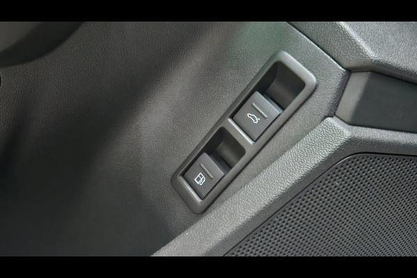 Audi A3 Sportback 40 TFSI-e 3x S-line Keyless Matrix Memory Camera Virtual