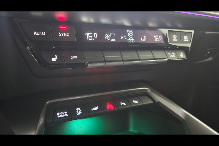 Audi A3 Sportback 40 TFSI-e 3x S-line Keyless Matrix Memory Camera Virtual