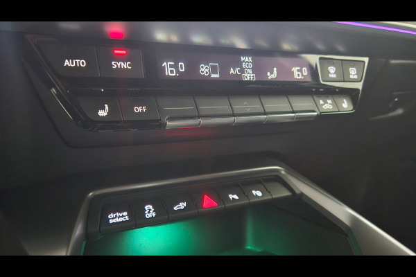 Audi A3 Sportback 40 TFSI-e 3x S-line Keyless Matrix Memory Camera Virtual