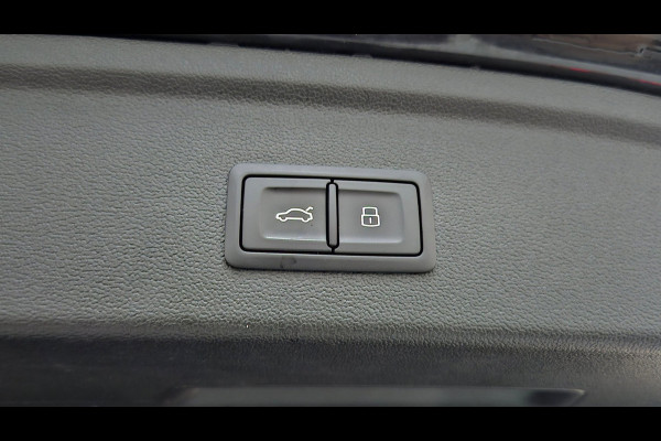 Audi A3 Sportback 40 TFSI-e 3x S-line Keyless Matrix Memory Camera Virtual