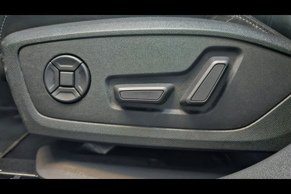 Audi A3 Sportback 40 TFSI-e 3x S-line Keyless Matrix Memory Camera Virtual