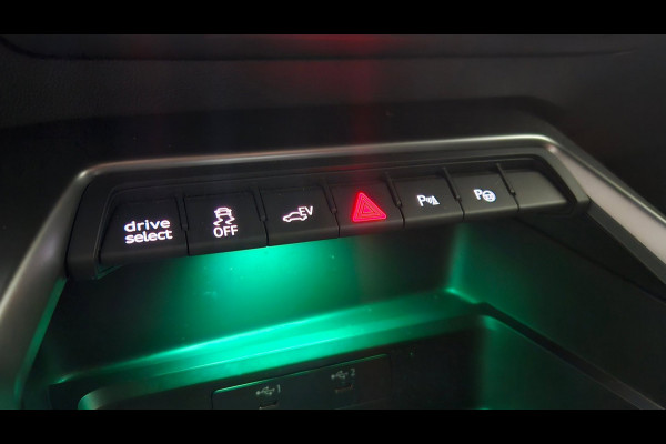 Audi A3 Sportback 40 TFSI-e 3x S-line Keyless Matrix Memory Camera Virtual