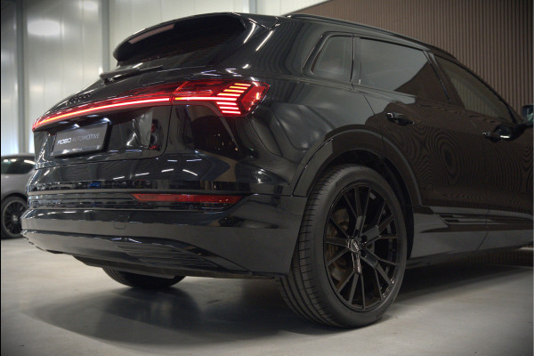 Audi e-tron e-tron 50 quattro Launch edition plus 71 kWh | Panoramadak | Stoelverwarming | Keyless | Apple Carplay | Luchtvering | Adaptive Cruise Control | Leer | Elek. Stoelen  | BTW | NAP | Led | Black Style | PDC | SOH 84,94%