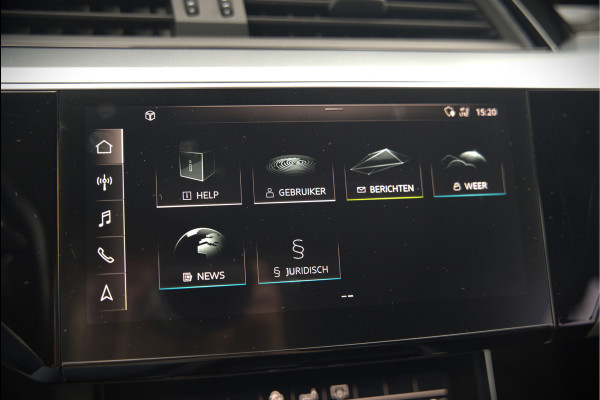 Audi e-tron e-tron 50 quattro Launch edition plus 71 kWh | Panoramadak | Stoelverwarming | Keyless | Apple Carplay | Luchtvering | Adaptive Cruise Control | Leer | Elek. Stoelen  | BTW | NAP | Led | Black Style | PDC | SOH 84,94%