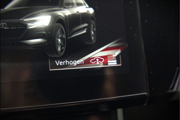 Audi e-tron e-tron 50 quattro Launch edition plus 71 kWh | Panoramadak | Stoelverwarming | Keyless | Apple Carplay | Luchtvering | Adaptive Cruise Control | Leer | Elek. Stoelen  | BTW | NAP | Led | Black Style | PDC | SOH 84,94%