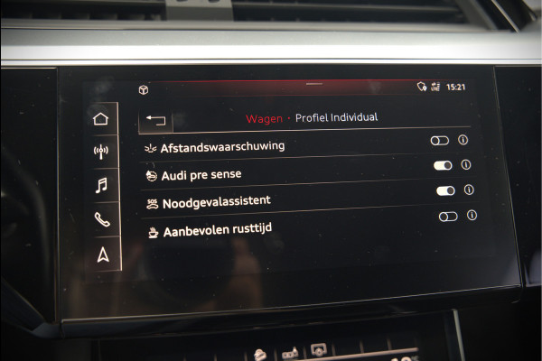 Audi e-tron e-tron 50 quattro Launch edition plus 71 kWh | Panoramadak | Stoelverwarming | Keyless | Apple Carplay | Luchtvering | Adaptive Cruise Control | Leer | Elek. Stoelen  | BTW | NAP | Led | Black Style | PDC | SOH 84,94%