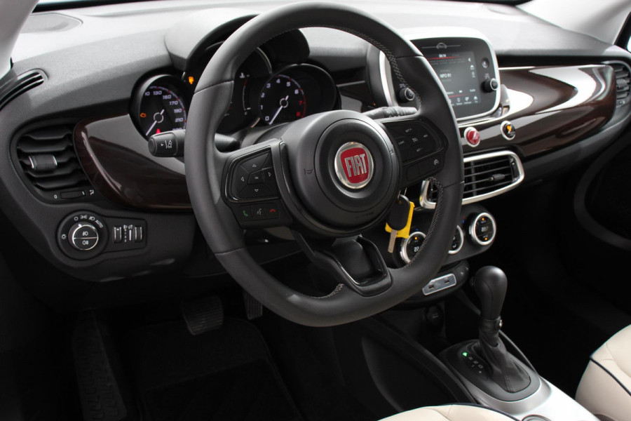 Fiat 500X 1.4 Turbo 150pk Yacht Club Automaat Leder Navigatie Canvas vouwdak Adaptive Cruise Control Camera Led 18" Lichtmetalen Velgen Extra getint glas