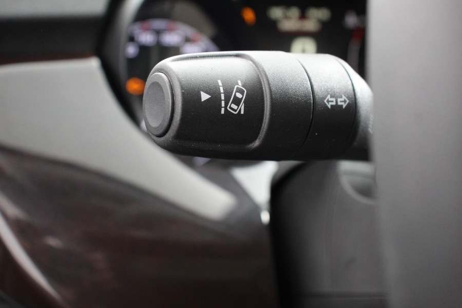 Fiat 500X 1.4 Turbo 150pk Yacht Club Automaat Leder Navigatie Canvas vouwdak Adaptive Cruise Control Camera Led 18" Lichtmetalen Velgen Extra getint glas