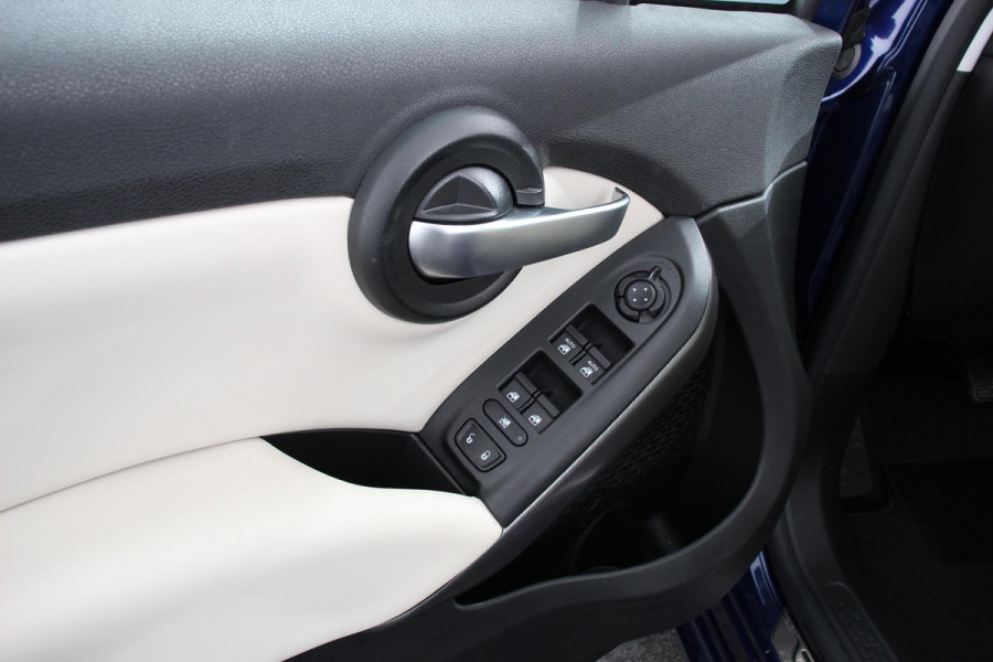 Fiat 500X 1.4 Turbo 150pk Yacht Club Automaat Leder Navigatie Canvas vouwdak Adaptive Cruise Control Camera Led 18" Lichtmetalen Velgen Extra getint glas