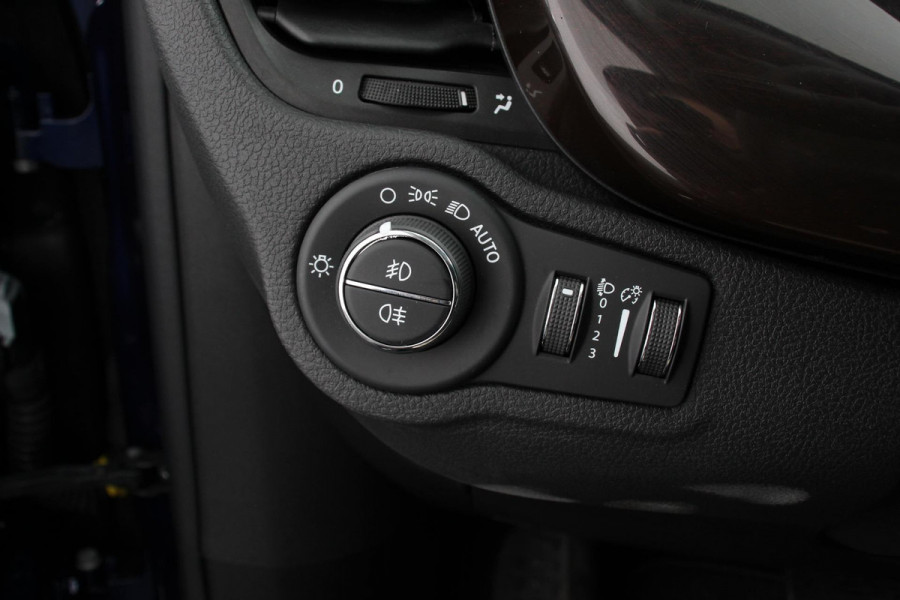 Fiat 500X 1.4 Turbo 150pk Yacht Club Automaat Leder Navigatie Canvas vouwdak Adaptive Cruise Control Camera Led 18" Lichtmetalen Velgen Extra getint glas