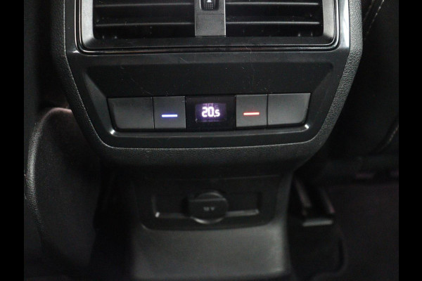 Škoda Kodiaq 1.5 TSI Sportline Business | Leder/alcantara | Memory | Stuur/stoel verwarming | Canton sound | Adaptive cruise | Carplay | Camera | Park assist | Trekhaak