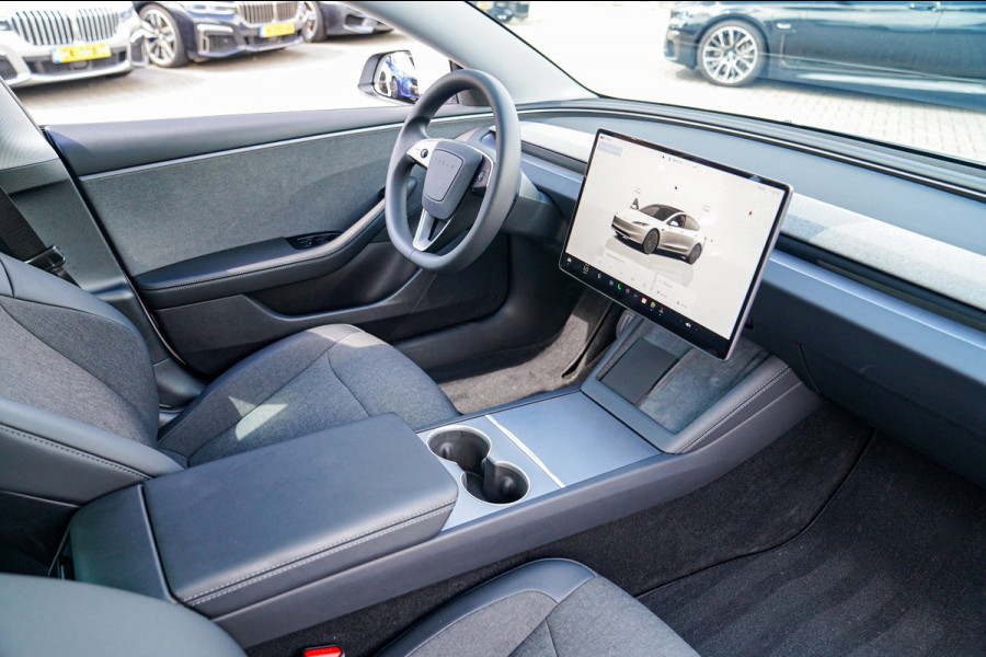 Tesla Model 3 RWD 60 kWh | Selfdriving optie | Panorama sunroof | 360cam | LED | Sfeerverlichting | Adaptieve cruise | Lane assist