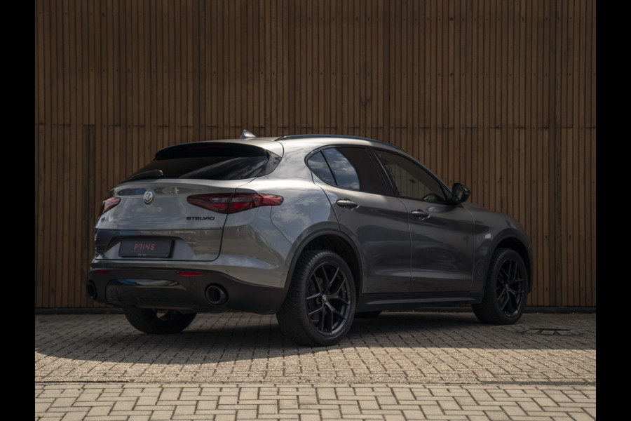 Alfa Romeo Stelvio 2.0T AWD B-Tech | Veloce stoelen | Lederen dash. | Adapt. cruise