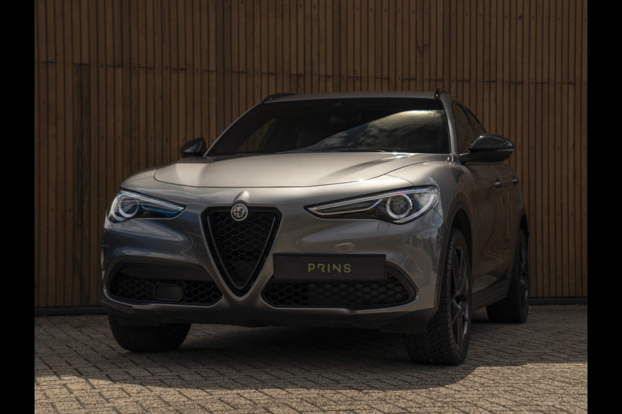 Alfa Romeo Stelvio 2.0T AWD B-Tech | Veloce stoelen | Lederen dash. | Adapt. cruise