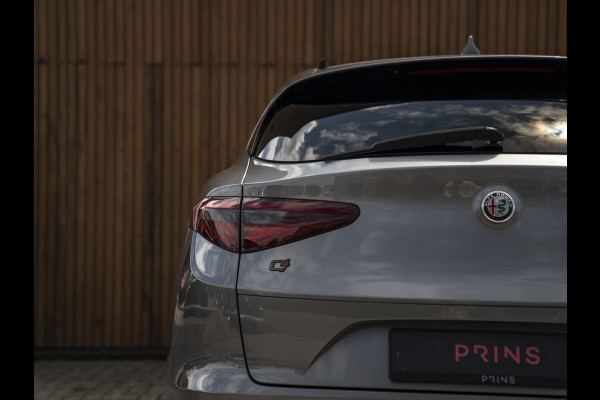 Alfa Romeo Stelvio 2.0T AWD B-Tech | Veloce stoelen | Lederen dash. | Adapt. cruise