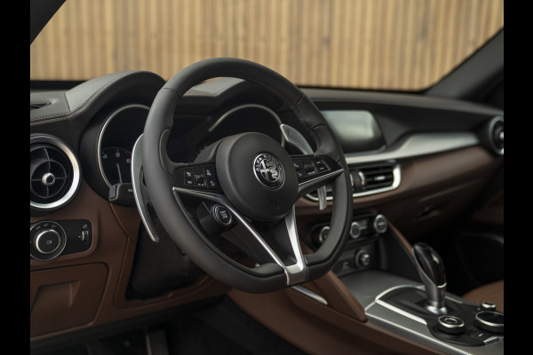 Alfa Romeo Stelvio 2.0T AWD B-Tech | Veloce stoelen | Lederen dash. | Adapt. cruise