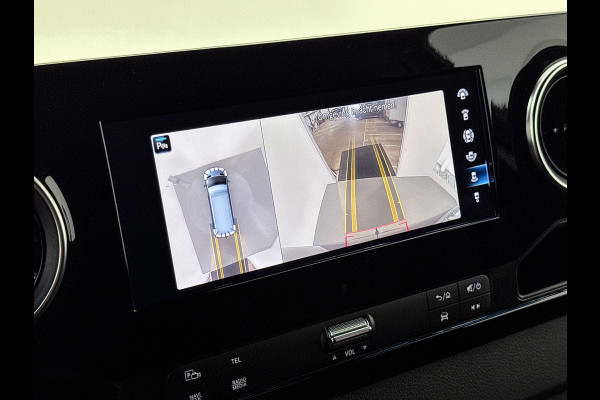 Mercedes-Benz Sprinter 319 CDI L2H2 Distronic 3500kg Trekhaak 360°camera Led Navigatie N1-registratie