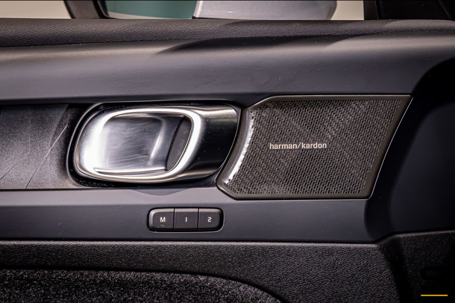 Volvo XC40 1.5 T5 Recharge Inscription | Pano | Adaptive Cruise
