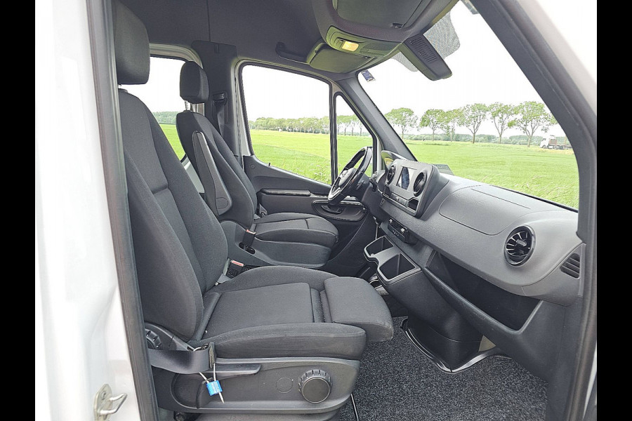 Mercedes-Benz Sprinter 317 L3H2, dubbele cabine,automaat, airco, LED, mbux, navi, camera, trekhaak