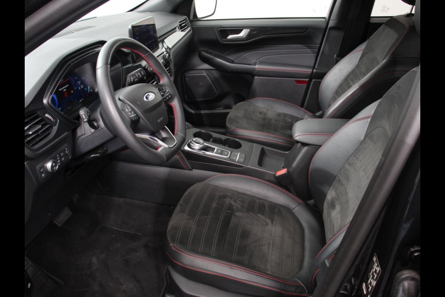 Ford Kuga 2.5 PHEV ST-Line X AUtomaat B&O Climate Control Navigatie Camera Elektrische Achterklep Verwarmbare voorstoelen Parkeersensoren voor & achter Verwarmbare voorruit Lichtmetalen velgen Trekhaak