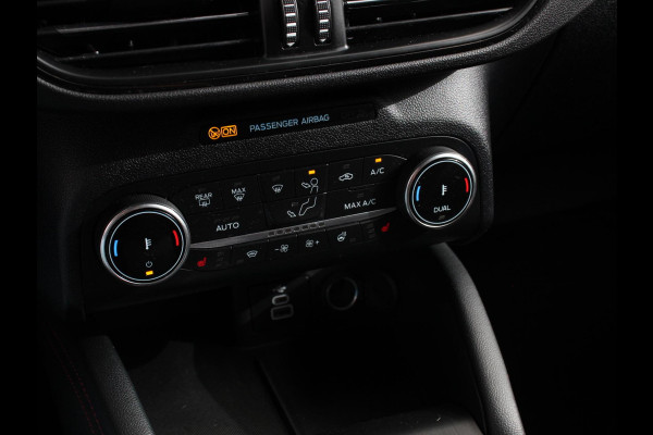 Ford Kuga 2.5 PHEV ST-Line X AUtomaat B&O Climate Control Navigatie Camera Elektrische Achterklep Verwarmbare voorstoelen Parkeersensoren voor & achter Verwarmbare voorruit Lichtmetalen velgen Trekhaak