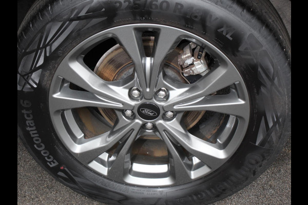 Ford Kuga 2.5 PHEV ST-Line X AUtomaat B&O Climate Control Navigatie Camera Elektrische Achterklep Verwarmbare voorstoelen Parkeersensoren voor & achter Verwarmbare voorruit Lichtmetalen velgen Trekhaak