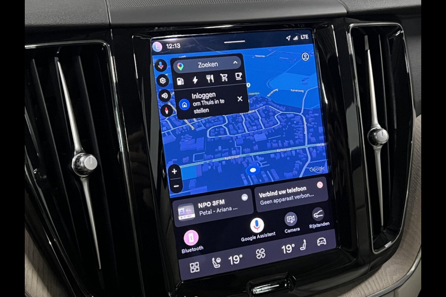 Volvo XC60 2.0 T6 Plug-in hybrid AWD Core Bright Adapt. cruise control | Open dak | Stuur-/Stoelverwarming | Camera | Memory | Keyless | Carplay | Google