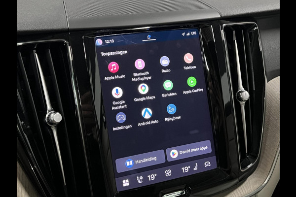 Volvo XC60 2.0 T6 Plug-in hybrid AWD Core Bright Adapt. cruise control | Open dak | Stuur-/Stoelverwarming | Camera | Memory | Keyless | Carplay | Google