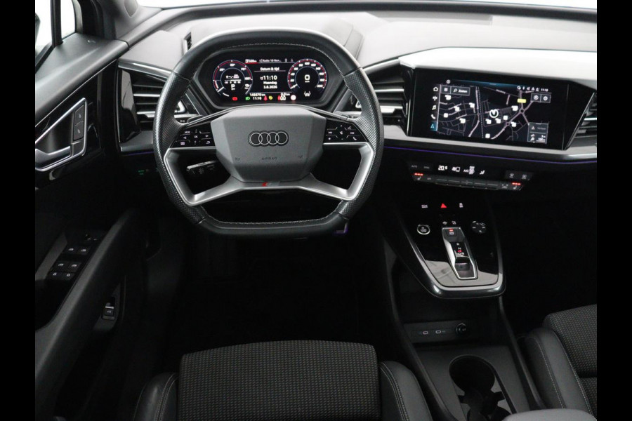 Audi Q4 e-tron 40 Launch edition S Competition 77 kWh | SOH 92,1% | Half leder | Stoelverwarming | Carplay | Adaptive cruise | Climate control | Camera | Park assist | Trekhaak