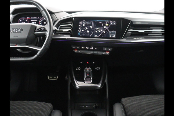 Audi Q4 e-tron 40 Launch edition S Competition 77 kWh | SOH 92,1% | Half leder | Stoelverwarming | Carplay | Adaptive cruise | Climate control | Camera | Park assist | Trekhaak