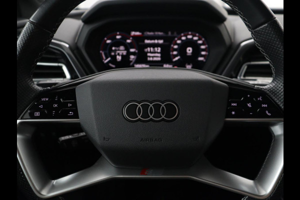 Audi Q4 e-tron 40 Launch edition S Competition 77 kWh | SOH 92,1% | Half leder | Stoelverwarming | Carplay | Adaptive cruise | Climate control | Camera | Park assist | Trekhaak