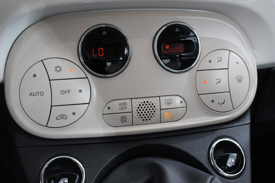 Fiat 500C 1.0 69pk Hybrid Lounge Plus Climate Control Navigatie Apple Carplay/Android Auto Parkeersensor achter Cruise Control Airco