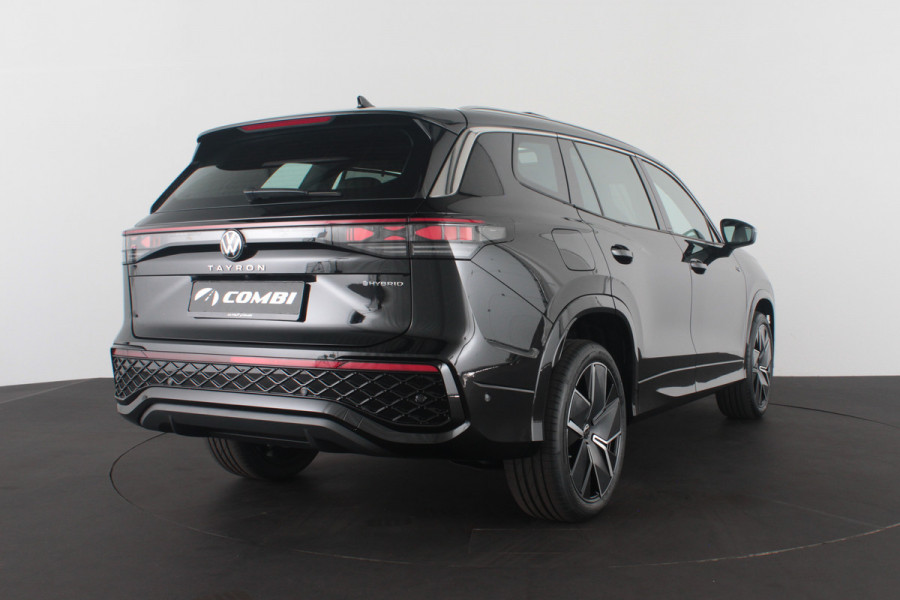 Volkswagen Tayron 1.5 eHybrid R-Line Edition > 272pk/Pano.schuifdak/Trekhaak/116km WLPT Plug-in hybride
