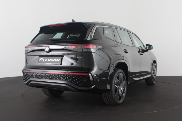 Volkswagen Tayron 1.5 eHybrid R-Line Edition > 272pk/Pano.schuifdak/Trekhaak/116km WLPT Plug-in hybride