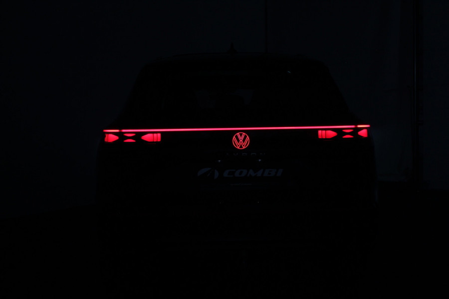 Volkswagen Tayron 1.5 eHybrid R-Line Edition > 272pk/Pano.schuifdak/Trekhaak/116km WLPT Plug-in hybride