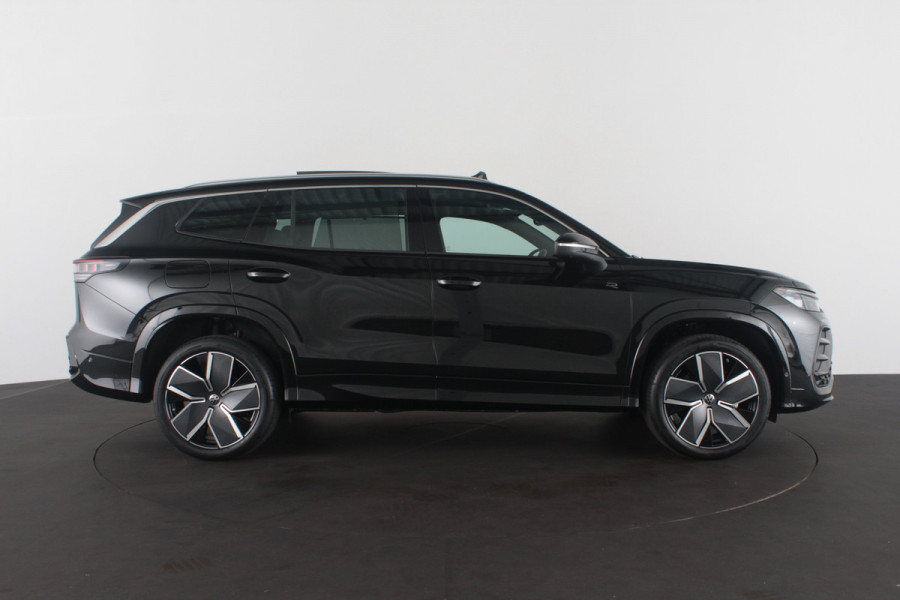 Volkswagen Tayron 1.5 eHybrid R-Line Edition > 272pk/Pano.schuifdak/Trekhaak/116km WLPT Plug-in hybride
