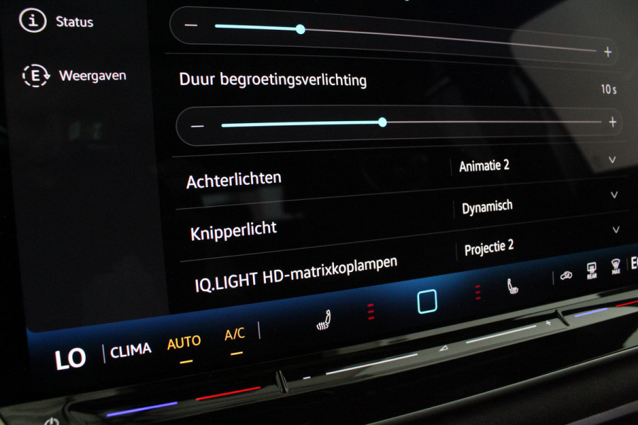 Volkswagen Tayron 1.5 eHybrid R-Line Edition > 272pk/Pano.schuifdak/Trekhaak/116km WLPT Plug-in hybride