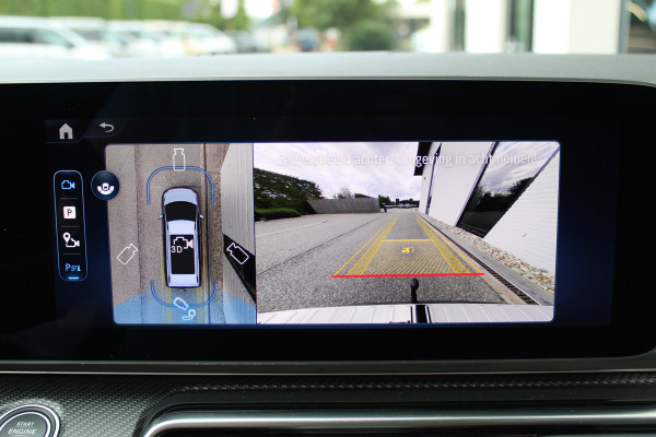 Mercedes-Benz V-Klasse 300d / AMG / Exclusive / DC / Luchtvering / Pano / 360 Cam / Burmester / Vol Opties / NIEUWSTAAT.