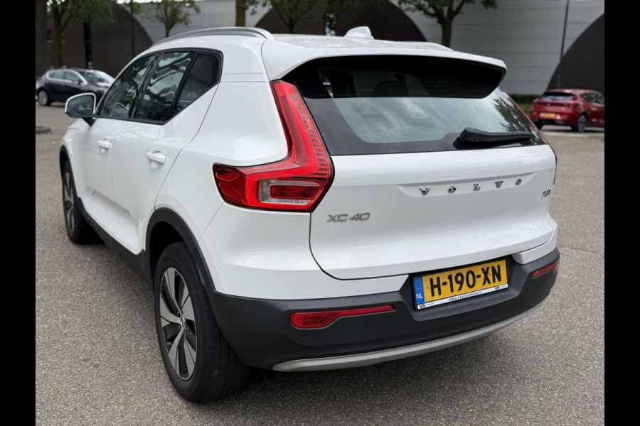 Volvo XC40 1.5 T5 Twin Engine Momentum Pro | ORIGINEEL NEDERLANDSE AUTO MET NAP | PLUG-IN HYBRIDE | PILOT ASSIST | ADAPTIVE CRUISE CONTROL | ELEKTRISCHE ACHTERKLEP | STOELVERWARMING |ALL IN  RIJKLAAR GELEVERD MET 12 MAANDEN BOVAG-GARANTIE