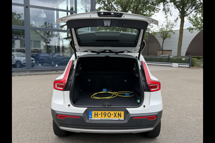 Volvo XC40 1.5 T5 Twin Engine Momentum Pro | ORIGINEEL NEDERLANDSE AUTO MET NAP | PLUG-IN HYBRIDE | PILOT ASSIST | ADAPTIVE CRUISE CONTROL | ELEKTRISCHE ACHTERKLEP | STOELVERWARMING |ALL IN  RIJKLAAR GELEVERD MET 12 MAANDEN BOVAG-GARANTIE