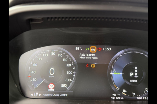 Volvo XC40 1.5 T5 Twin Engine Momentum Pro | ORIGINEEL NEDERLANDSE AUTO MET NAP | PLUG-IN HYBRIDE | PILOT ASSIST | ADAPTIVE CRUISE CONTROL | ELEKTRISCHE ACHTERKLEP | STOELVERWARMING |ALL IN  RIJKLAAR GELEVERD MET 12 MAANDEN BOVAG-GARANTIE
